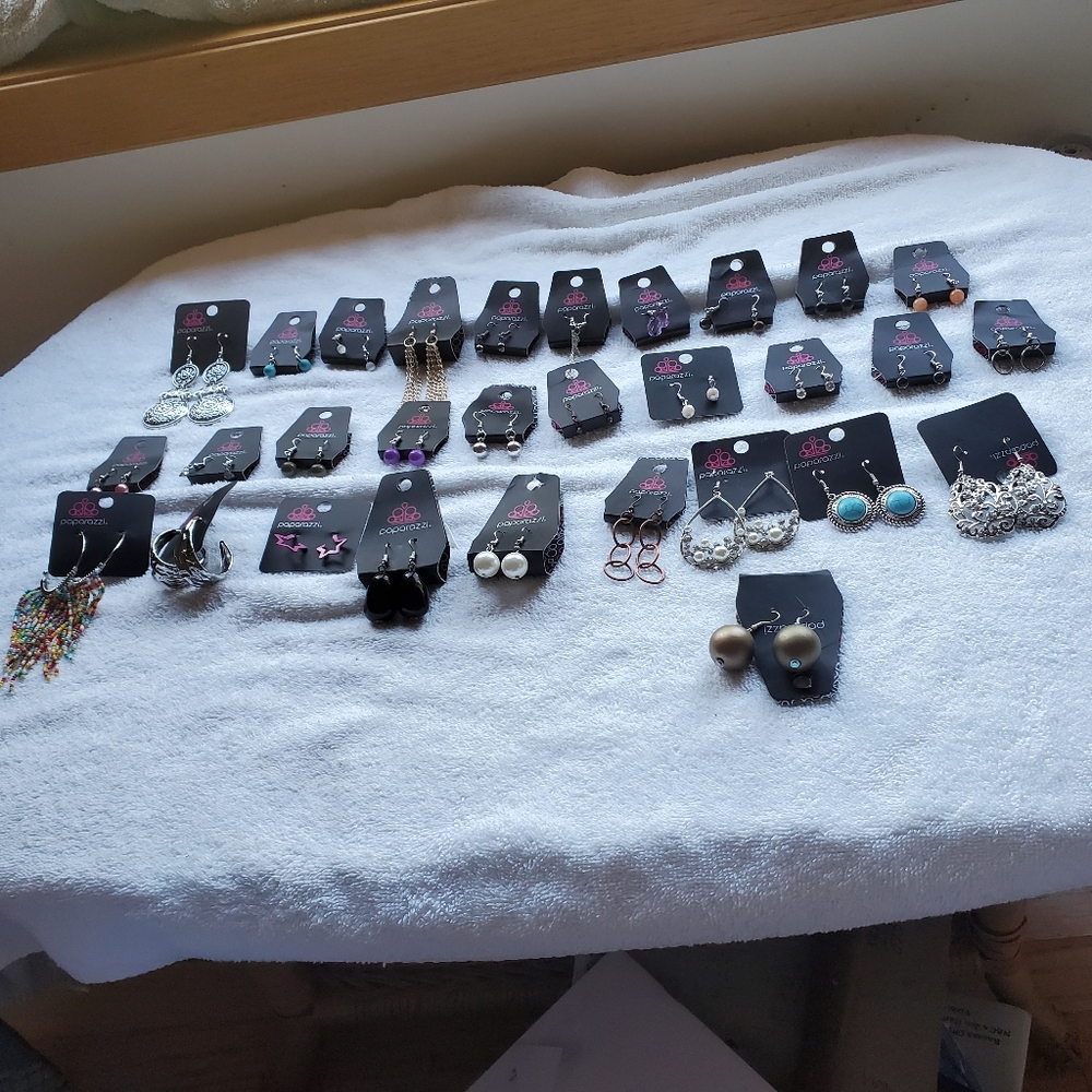 Paparazzi Earring Lot Of 30 Pair NWT list 11